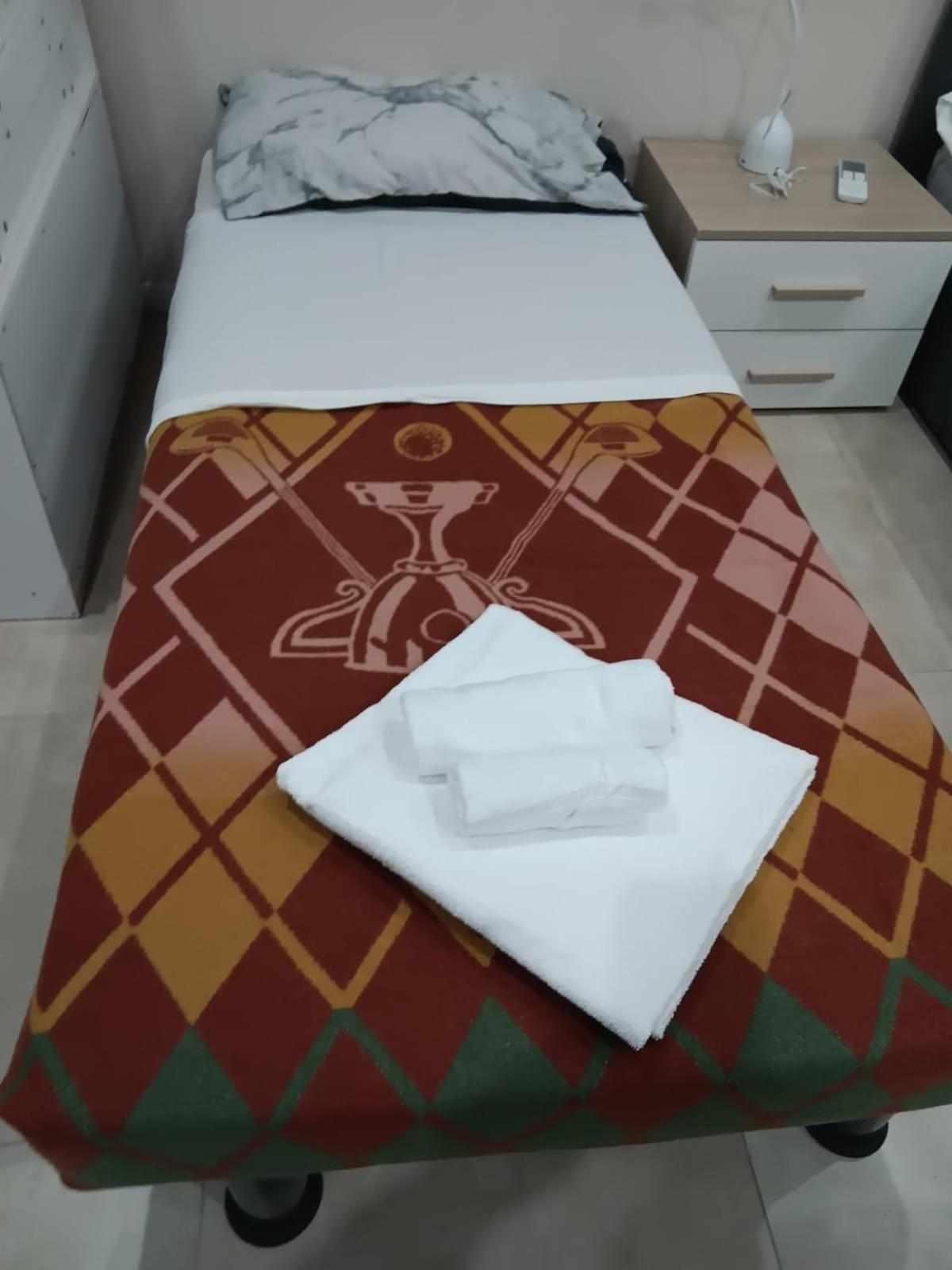 Gambara Metro Apartment Milano Екстер'єр фото