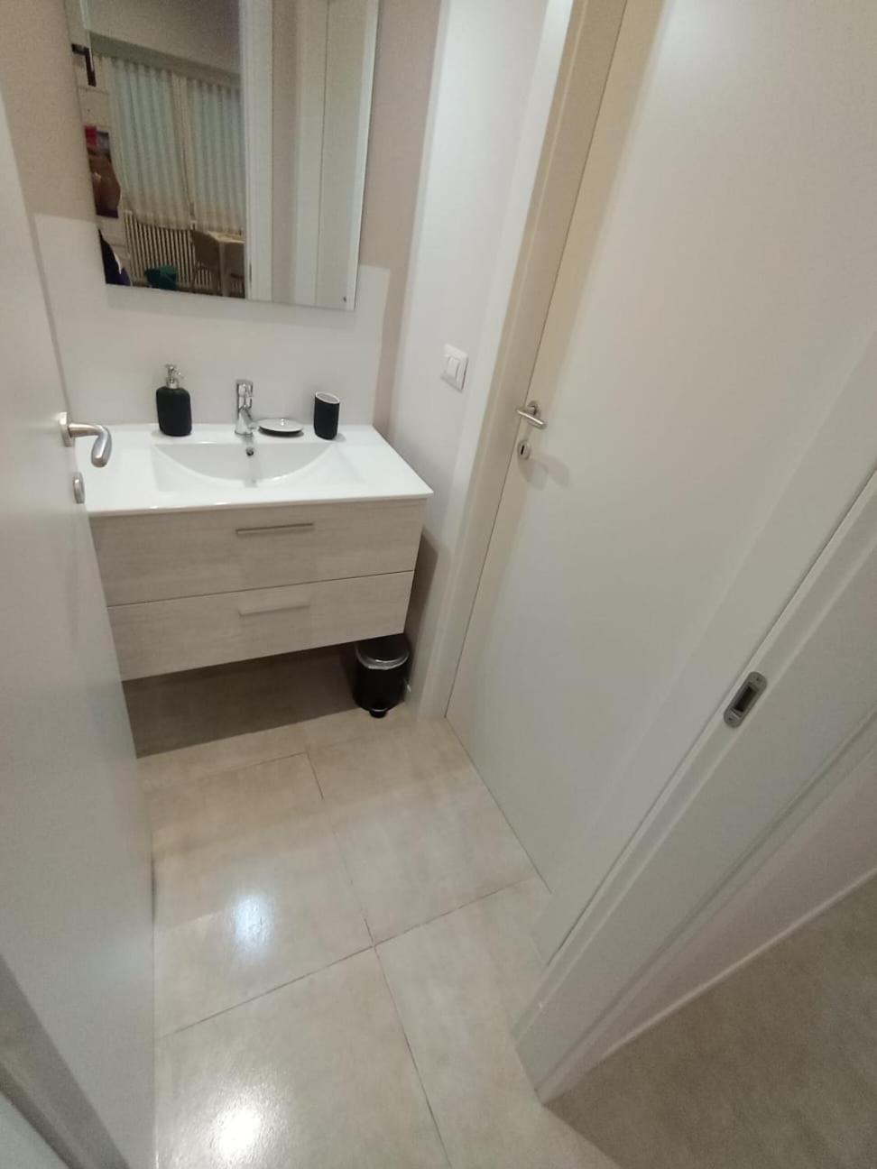 Gambara Metro Apartment Milano Екстер'єр фото